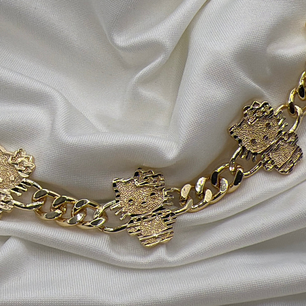 HK Bracelet 1