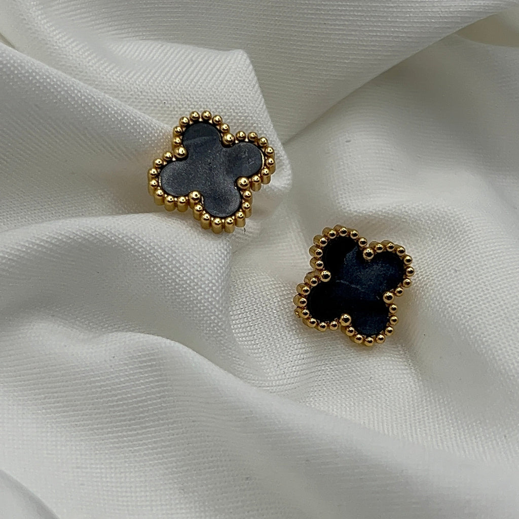 Stud flower